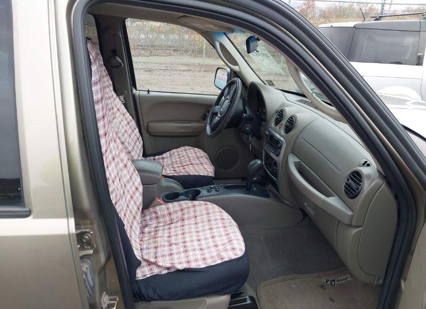 Photo 5 of 2006 Jeep Liberty SPORT (VIN 1J4GL48K76W247308)