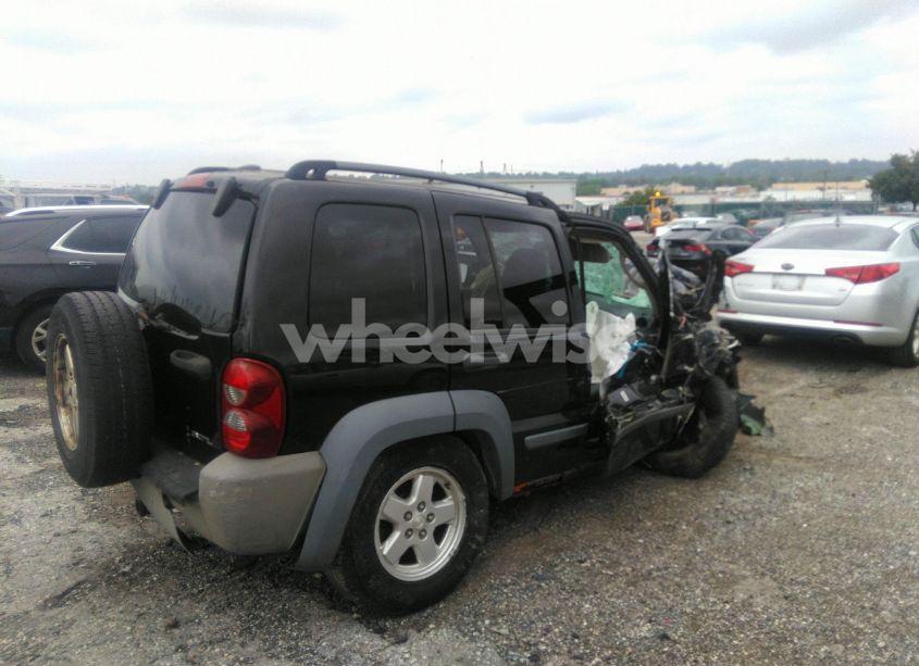 Photo 4 of 2005 Jeep Liberty SPORT (VIN 1J4GL48K85W602677)