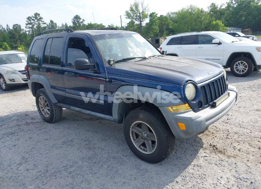 2005 Jeep Liberty SPORT (VIN 1J4GL48K85W653239) main photo