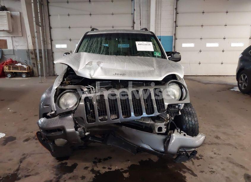 Photo 12 of 2003 Jeep Liberty SPORT (VIN 1J4GL48K93W685243)