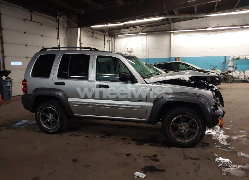 Photo 13 of 2003 Jeep Liberty SPORT (VIN 1J4GL48K93W685243)