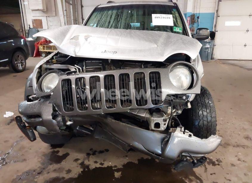 Photo 6 of 2003 Jeep Liberty SPORT (VIN 1J4GL48K93W685243)