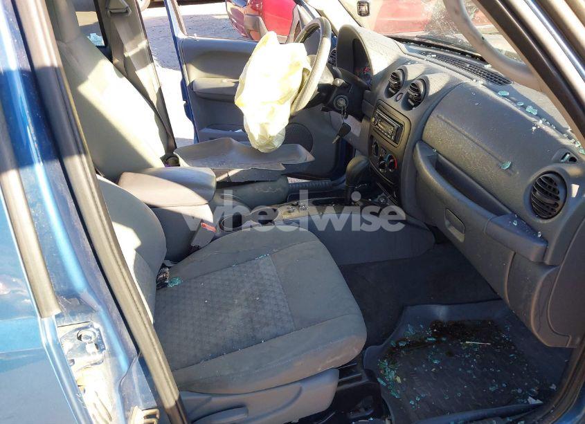 Photo 5 of 2005 Jeep Liberty SPORT (VIN 1J4GL48K95W531232)