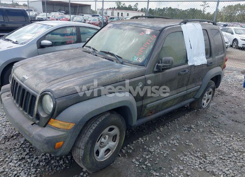 Photo 2 of 2005 Jeep Liberty SPORT (VIN 1J4GL48K95W658899)