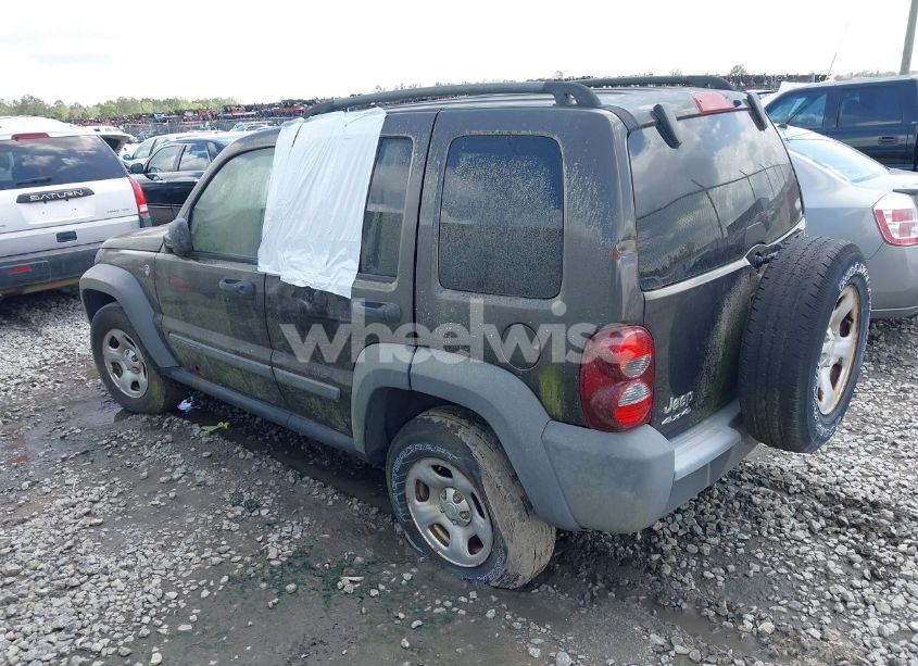 Photo 3 of 2005 Jeep Liberty SPORT (VIN 1J4GL48K95W658899)