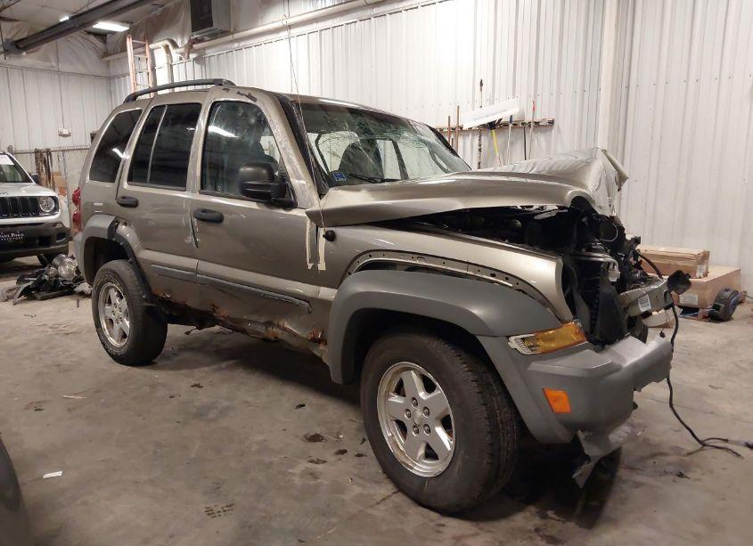 2005 Jeep Liberty SPORT (VIN 1J4GL48K95W659759) main photo