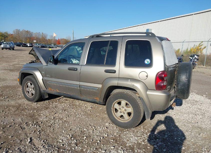 Photo 3 of 2006 Jeep Liberty SPORT (VIN 1J4GL48K96W211684)