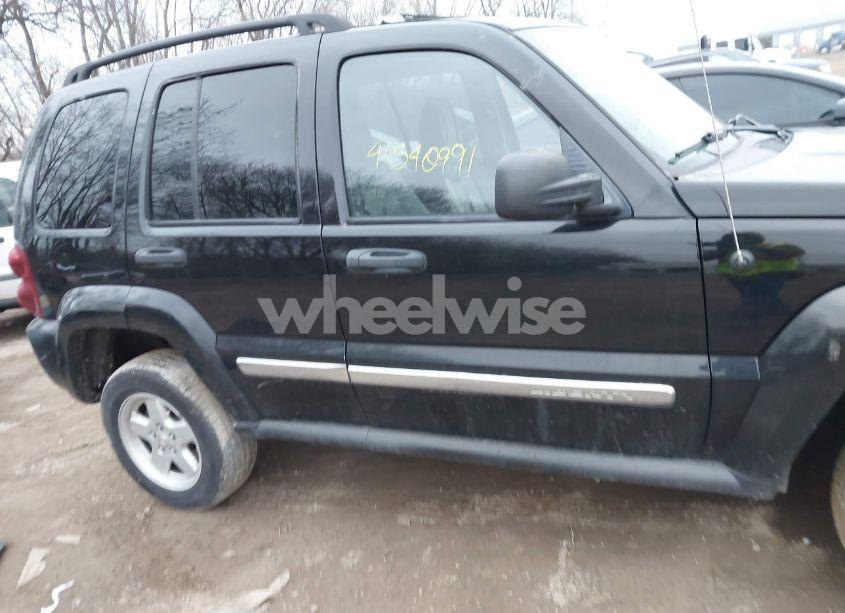 Photo 12 of 2006 Jeep Liberty SPORT (VIN 1J4GL48K96W291908)