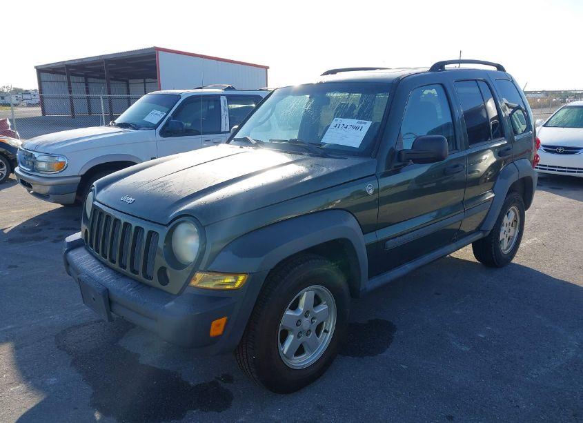 Photo 2 of 2007 Jeep Liberty SPORT (VIN 1J4GL48K97W684180)