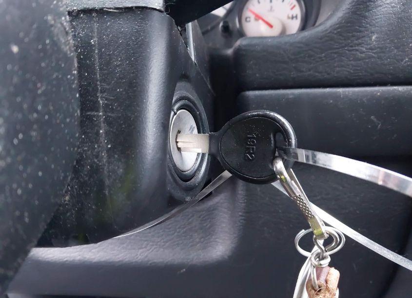 Photo 10 of 2004 Jeep Liberty SPORT (VIN 1J4GL48KX4W161889)