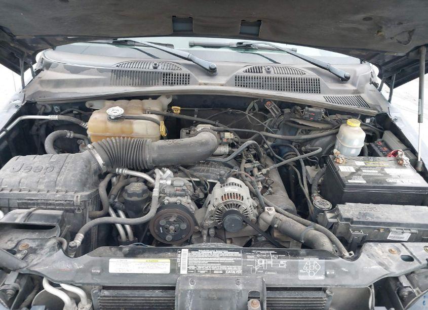 Photo 10 of 2005 Jeep Liberty SPORT (VIN 1J4GL48KX5W587924)