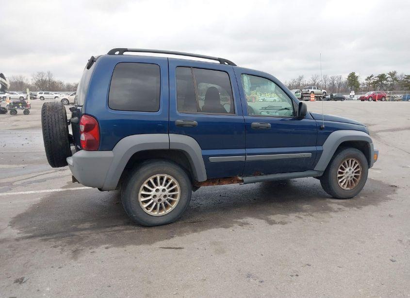 Photo 6 of 2005 Jeep Liberty SPORT (VIN 1J4GL48KX5W587924)