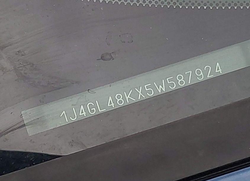 Photo 9 of 2005 Jeep Liberty SPORT (VIN 1J4GL48KX5W587924)