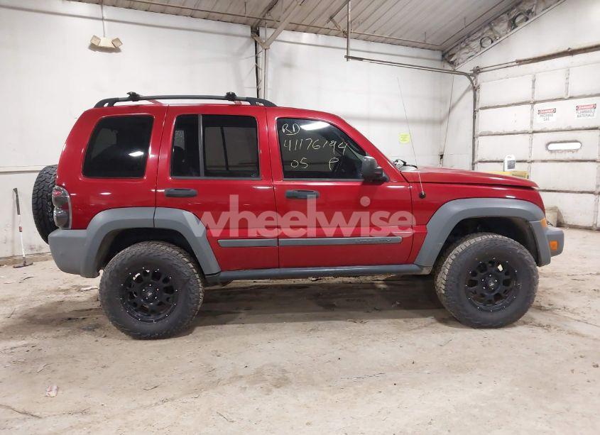 Photo 13 of 2005 Jeep Liberty SPORT (VIN 1J4GL48KX5W645594)