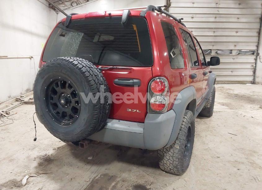 Photo 4 of 2005 Jeep Liberty SPORT (VIN 1J4GL48KX5W645594)