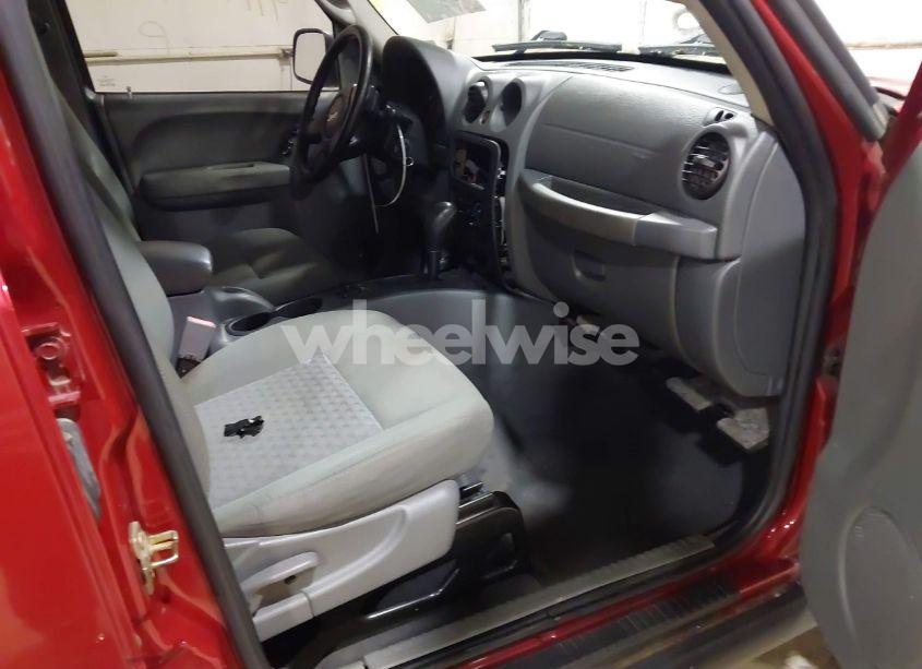 Photo 5 of 2005 Jeep Liberty SPORT (VIN 1J4GL48KX5W645594)