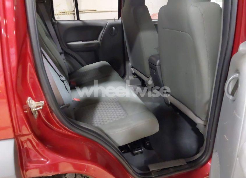 Photo 8 of 2005 Jeep Liberty SPORT (VIN 1J4GL48KX5W645594)