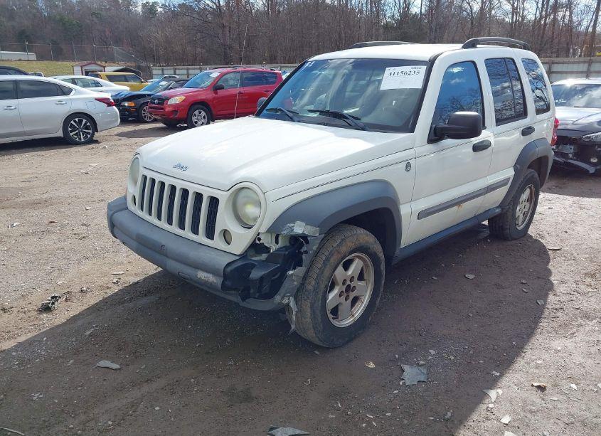 Photo 6 of 2005 Jeep Liberty SPORT (VIN 1J4GL48KX5W659723)