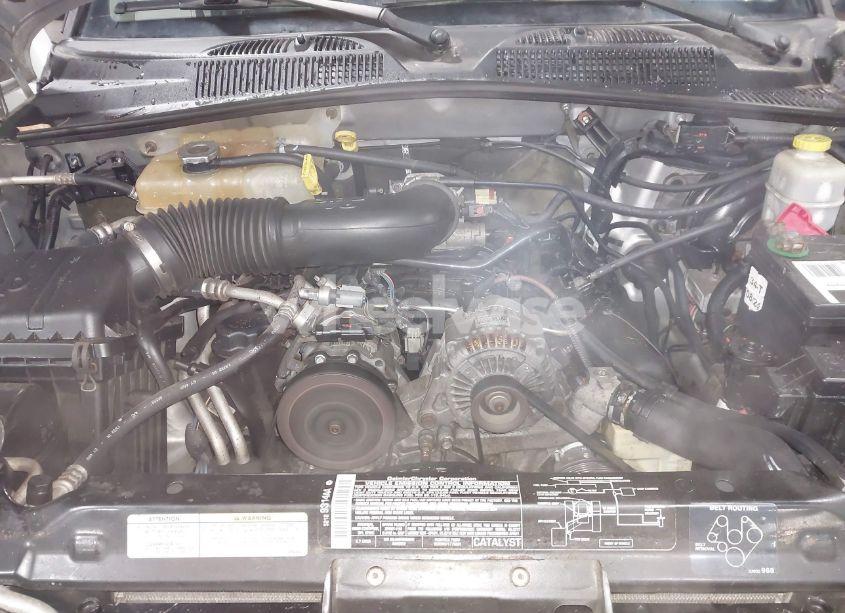 Photo 10 of 2005 Jeep Liberty SPORT (VIN 1J4GL48KX5W666588)