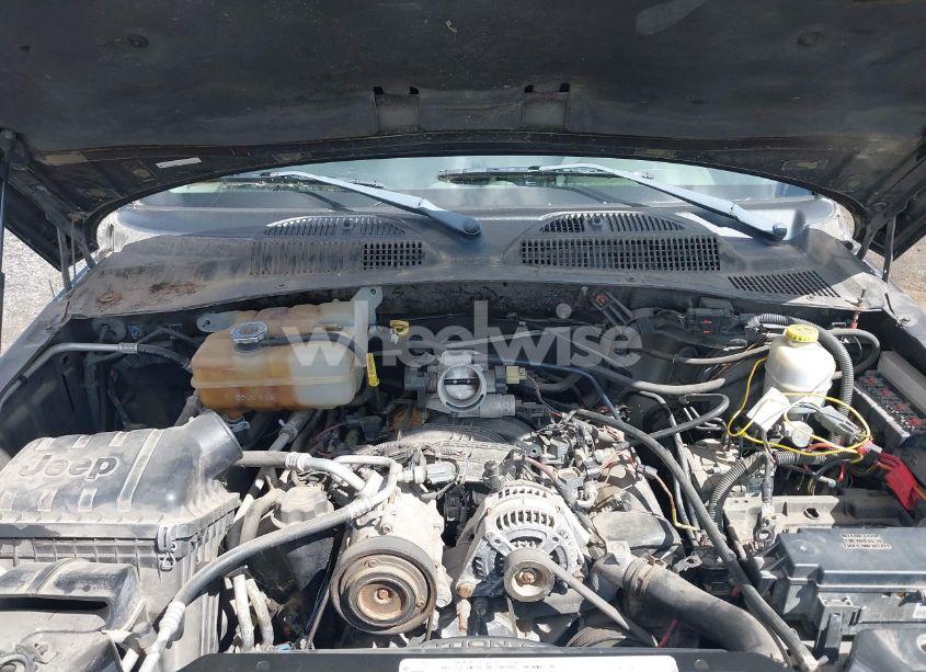 Photo 10 of 2006 Jeep Liberty SPORT (VIN 1J4GL48KX6W229546)