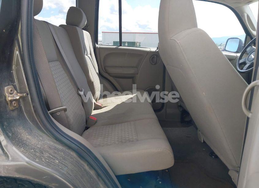 Photo 8 of 2006 Jeep Liberty SPORT (VIN 1J4GL48KX6W229546)