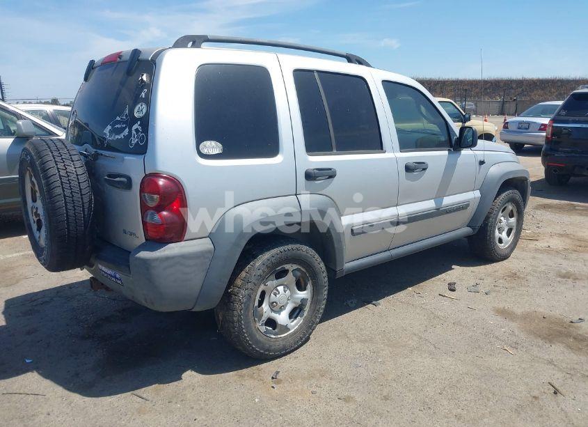 Photo 4 of 2007 Jeep Liberty SPORT (VIN 1J4GL48KX7W513695)