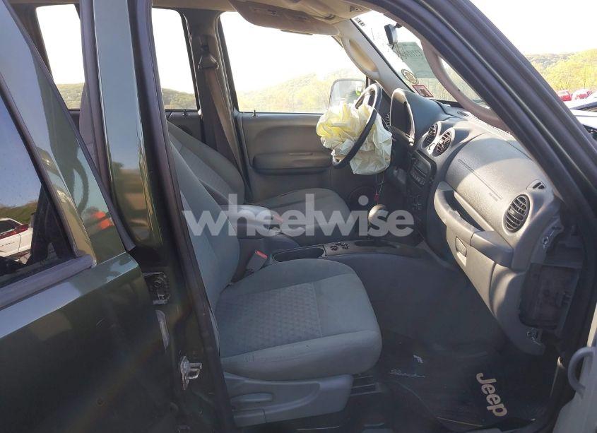 Photo 5 of 2007 Jeep Liberty SPORT (VIN 1J4GL48KX7W694684)