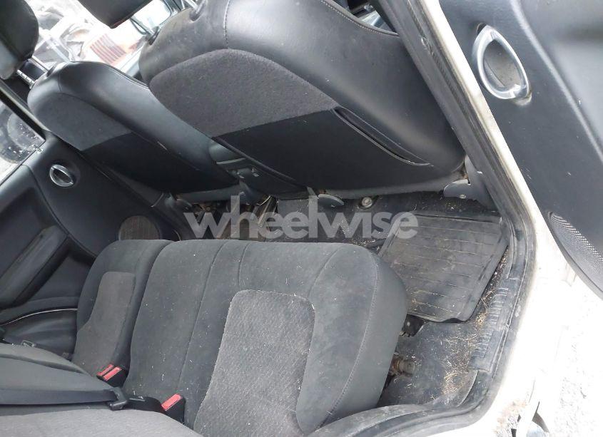 Photo 8 of 2004 Jeep Liberty LIMITED EDITION (VIN 1J4GL58K04W118653)