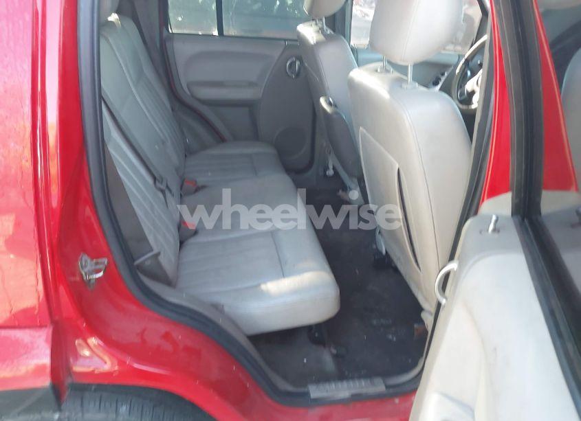 Photo 8 of 2005 Jeep Liberty LIMITED EDITION (VIN 1J4GL58K05W504801)