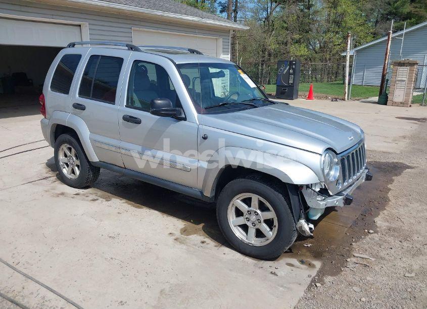 2005 Jeep Liberty LIMITED EDITION (VIN 1J4GL58K05W726738) main photo