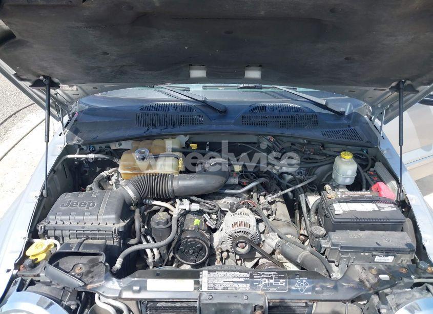 Photo 10 of 2005 Jeep Liberty LIMITED EDITION (VIN 1J4GL58K05W726738)