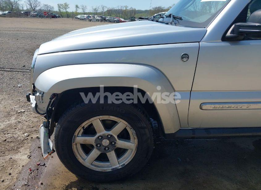 Photo 19 of 2005 Jeep Liberty LIMITED EDITION (VIN 1J4GL58K05W726738)