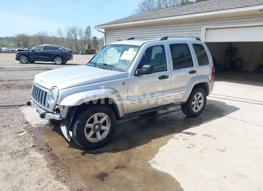 Photo 2 of 2005 Jeep Liberty LIMITED EDITION (VIN 1J4GL58K05W726738)