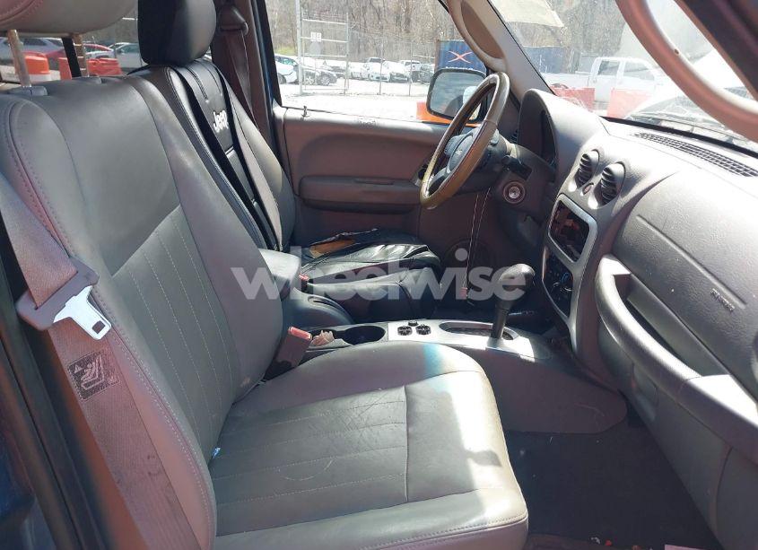 Photo 5 of 2005 Jeep Liberty LIMITED EDITION (VIN 1J4GL58K25W631629)