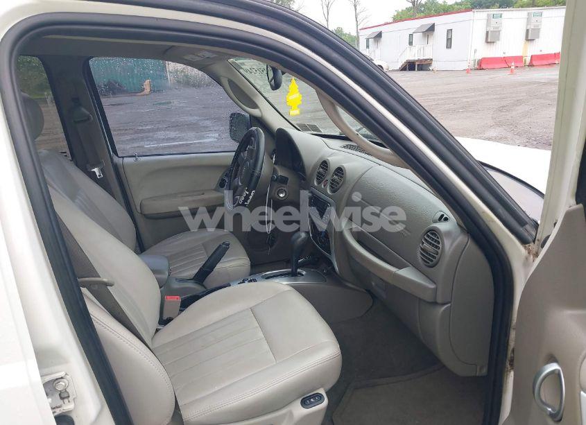 Photo 5 of 2005 Jeep Liberty LIMITED EDITION (VIN 1J4GL58K35W693637)