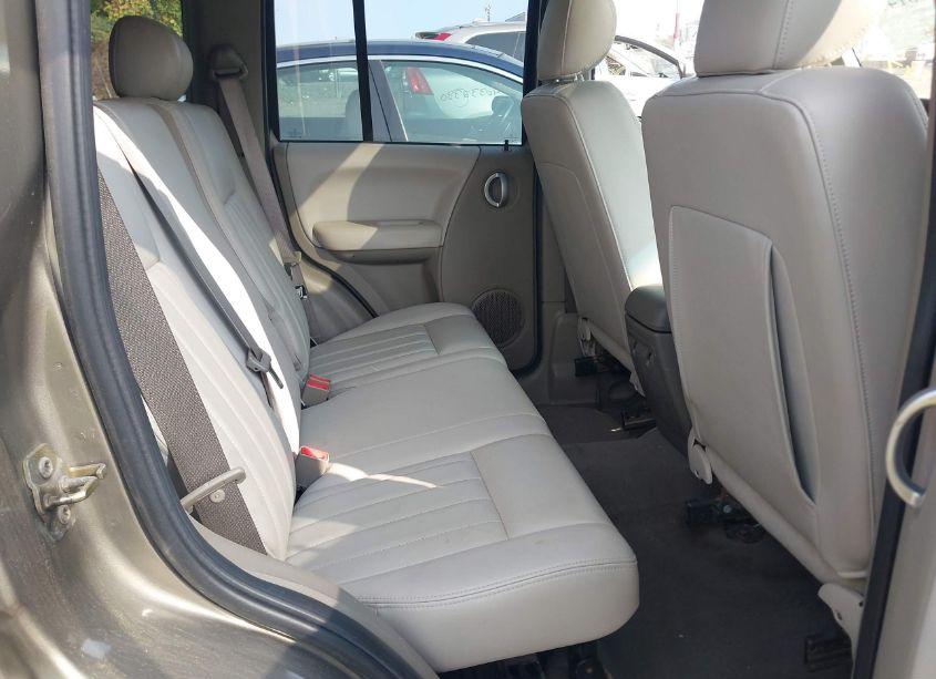 Photo 8 of 2007 Jeep Liberty LIMITED EDITION (VIN 1J4GL58K37W511048)