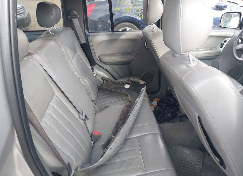 Photo 8 of 2005 Jeep Liberty LIMITED EDITION (VIN 1J4GL58K45W708114)