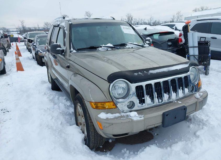 2007 Jeep Liberty LIMITED EDITION (VIN 1J4GL58K67W575598) main photo