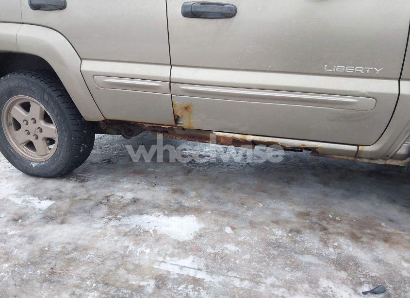 Photo 14 of 2004 Jeep Liberty LIMITED EDITION (VIN 1J4GL58K74W249983)