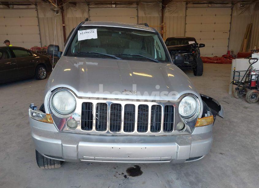 Photo 12 of 2005 Jeep Liberty LIMITED EDITION (VIN 1J4GL58K75W501121)