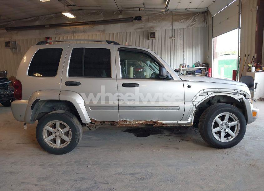 Photo 13 of 2005 Jeep Liberty LIMITED EDITION (VIN 1J4GL58K75W501121)