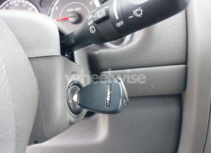 Photo 11 of 2005 Jeep Liberty LIMITED EDITION (VIN 1J4GL58K75W688893)