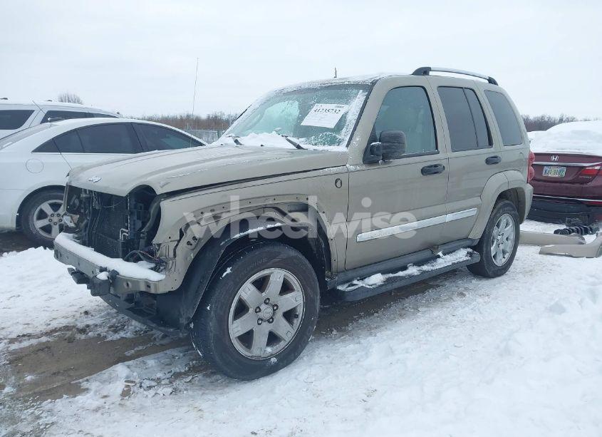 Photo 2 of 2005 Jeep Liberty LIMITED EDITION (VIN 1J4GL58K75W689056)