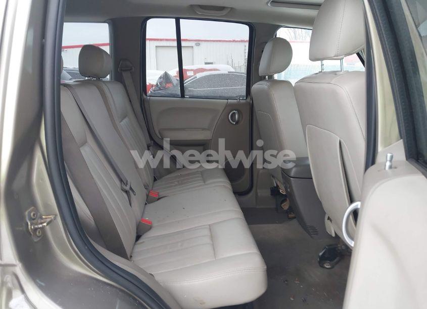 Photo 8 of 2005 Jeep Liberty LIMITED EDITION (VIN 1J4GL58K75W689056)