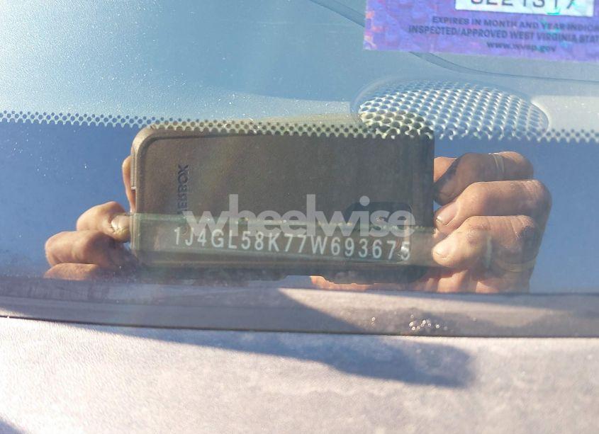 Photo 9 of 2007 Jeep Liberty LIMITED EDITION (VIN 1J4GL58K77W693675)