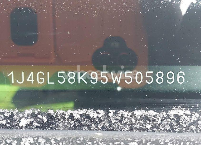 Photo 9 of 2005 Jeep Liberty LIMITED EDITION (VIN 1J4GL58K95W505896)