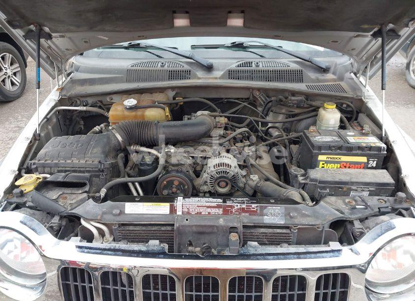 Photo 10 of 2005 Jeep Liberty LIMITED EDITION (VIN 1J4GL58K95W631739)