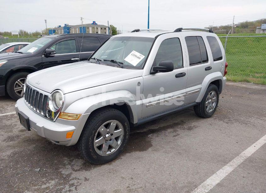 Photo 2 of 2005 Jeep Liberty LIMITED EDITION (VIN 1J4GL58K95W631739)