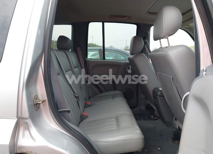 Photo 8 of 2005 Jeep Liberty LIMITED EDITION (VIN 1J4GL58K95W631739)