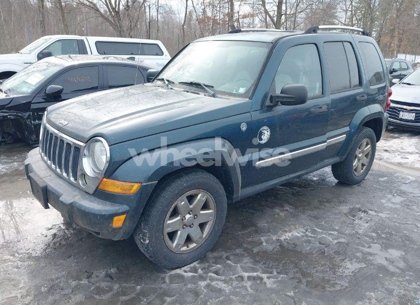 Photo 2 of 2005 Jeep Liberty LIMITED EDITION (VIN 1J4GL58K95W647956)